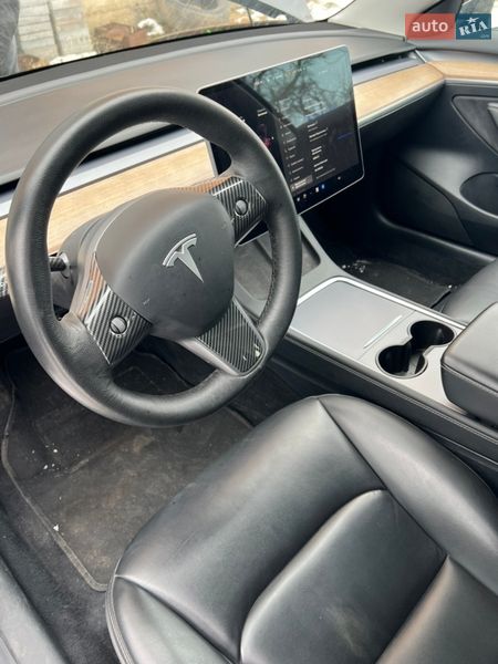 Седан Tesla Model 3 2021 в Самборе