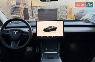 Седан Tesla Model 3 2023 в Львове