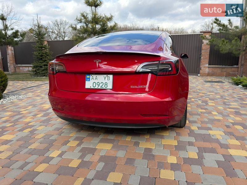 Седан Tesla Model 3 2021 в Белой Церкви