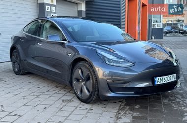 Седан Tesla Model 3 2019 в Житомире