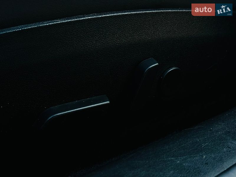 Седан Tesla Model 3 2019 в Харькове