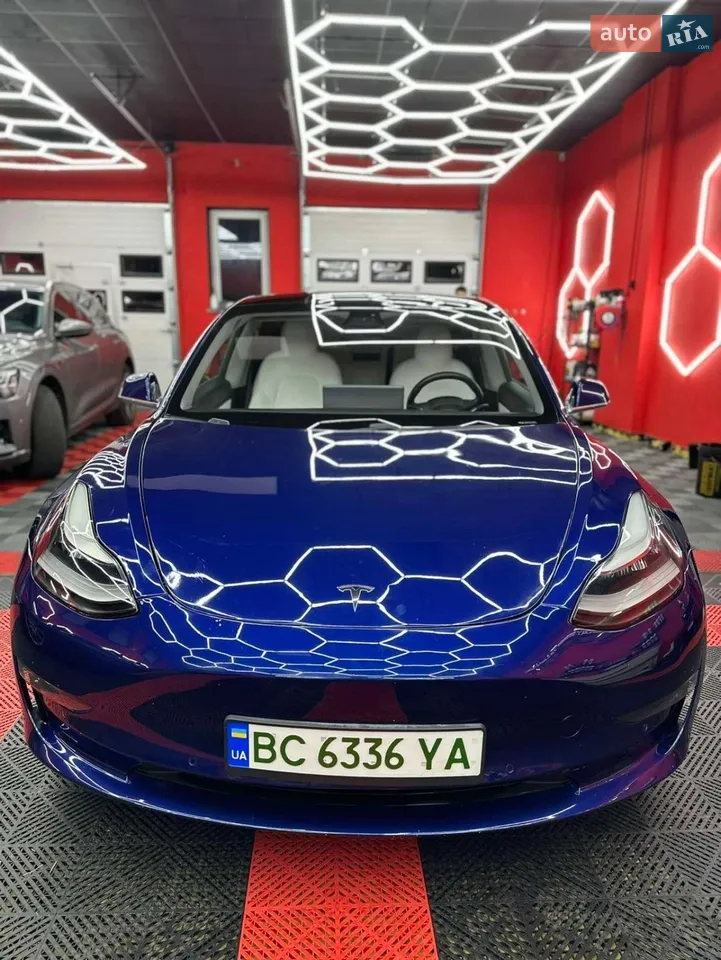 2018 Tesla Model 3 - мініатюра 10
