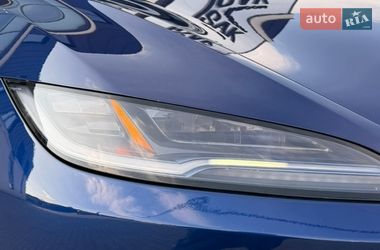 Седан Tesla Model 3 2025 в Хусте