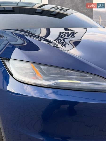 Седан Tesla Model 3 2025 в Хусте