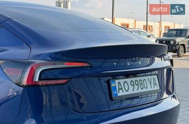 Седан Tesla Model 3 2025 в Хусте