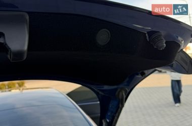 Седан Tesla Model 3 2025 в Хусте