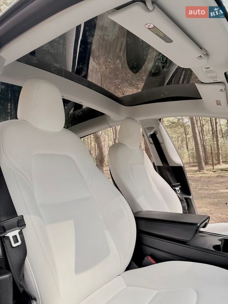 Седан Tesla Model 3 2022 в Львове фото 16 Седан Tesla Model 3 2022 в Львове