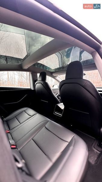 Седан Tesla Model 3 2024 в Костопілі фото 24 Седан Tesla Model 3 2024 в Костопілі