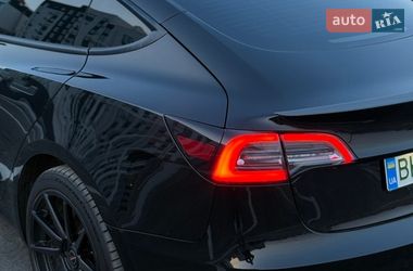 Седан Tesla Model 3 2022 в Рівному фото 17 Седан Tesla Model 3 2022 в Рівному