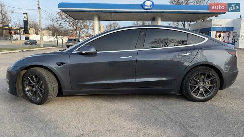 Седан Tesla Model 3 2019 в Дніпрі фото 3 Седан Tesla Model 3 2019 в Дніпрі