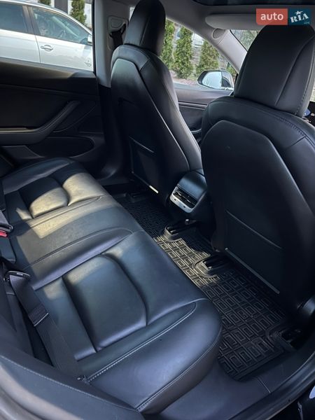 Седан Tesla Model 3 2019 в Львове фото 21 Седан Tesla Model 3 2019 в Львове