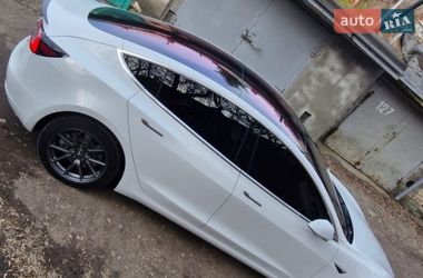 Седан Tesla Model 3 2018 в Кропивницком