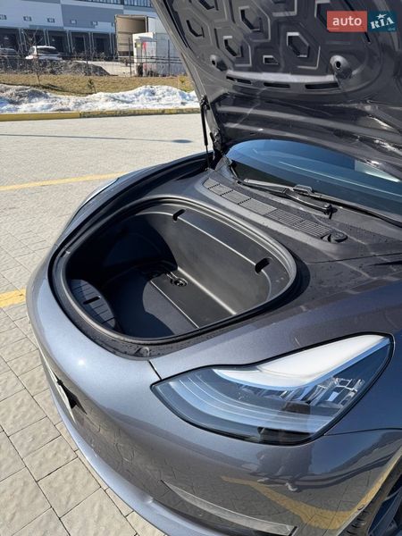 Седан Tesla Model 3 2020 в Львове фото 12 Седан Tesla Model 3 2020 в Львове
