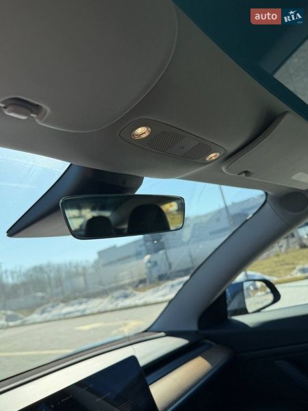 Седан Tesla Model 3 2020 в Львове фото 18 Седан Tesla Model 3 2020 в Львове