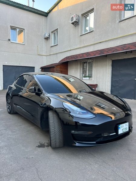 Седан Tesla Model 3 2019 в Киеве фото 4 Седан Tesla Model 3 2019 в Киеве