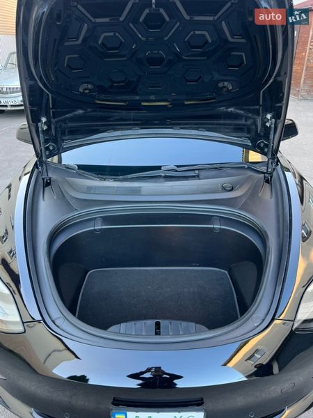 Седан Tesla Model 3 2019 в Киеве фото 13 Седан Tesla Model 3 2019 в Киеве
