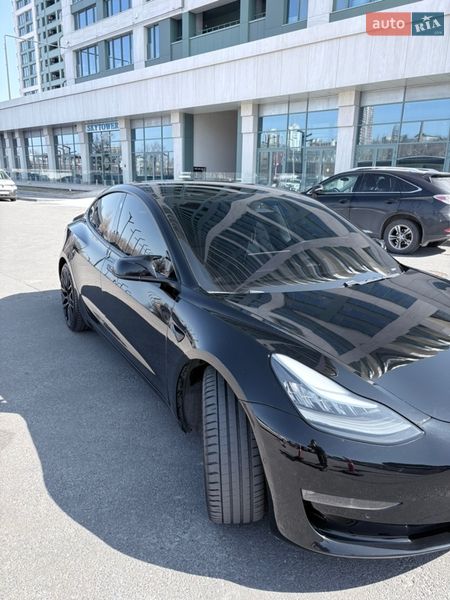 Седан Tesla Model 3 2019 в Днепре
