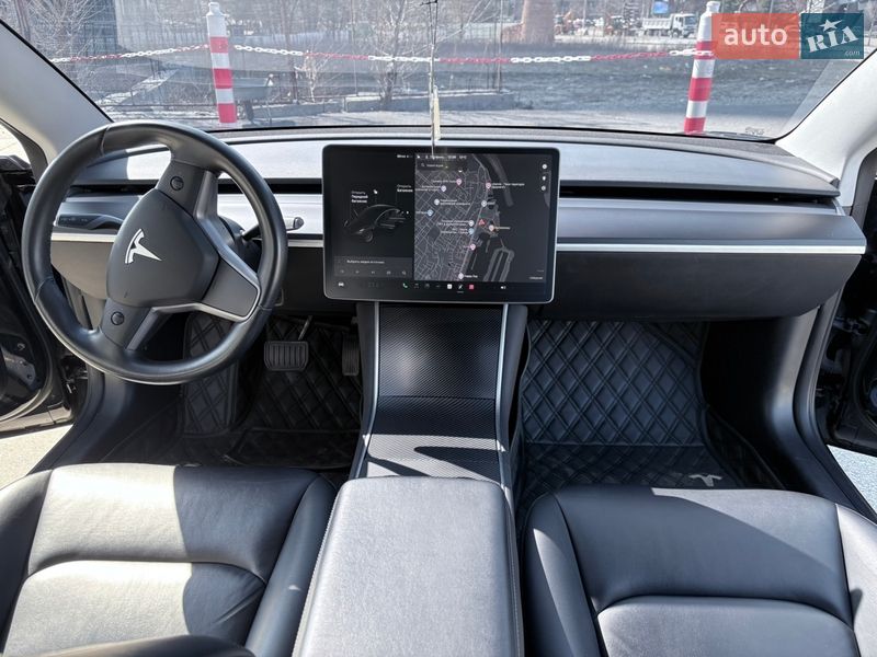 Седан Tesla Model 3 2019 в Днепре