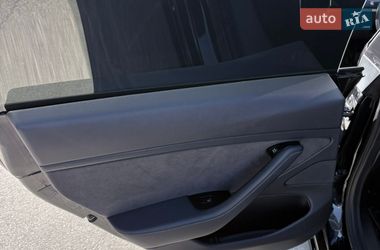Седан Tesla Model 3 2019 в Днепре