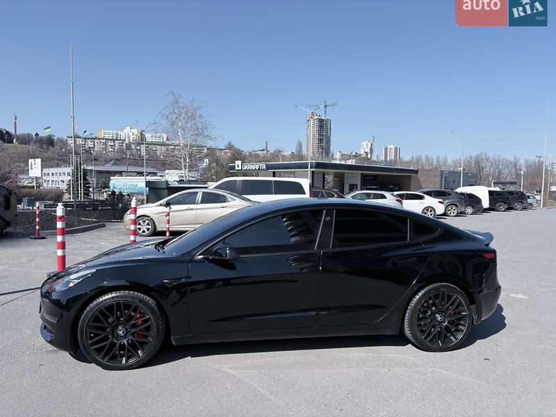 Седан Tesla Model 3 2019 в Днепре