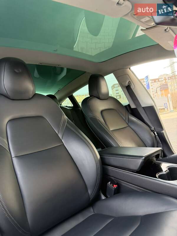 Седан Tesla Model 3 2019 в Хмельницком