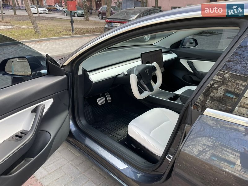 Седан Tesla Model 3 2020 в Запорожье