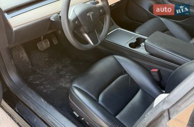 Седан Tesla Model 3 2021 в Киеве