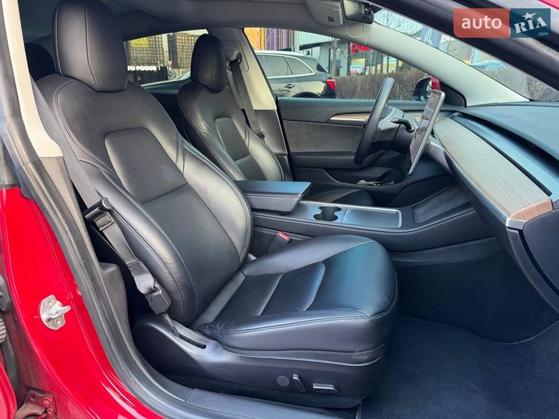 Седан Tesla Model 3 2021 в Киеве фото 14 Седан Tesla Model 3 2021 в Киеве