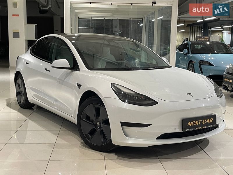 Седан Tesla Model 3 2022 в Киеве фото 3 Седан Tesla Model 3 2022 в Киеве