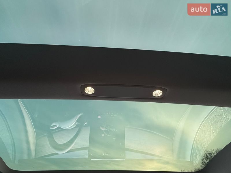 Седан Tesla Model 3 2023 в Трускавце