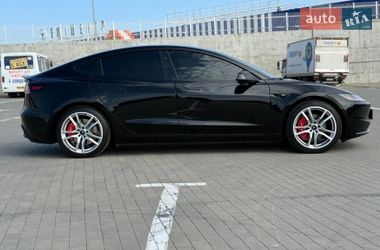 Седан Tesla Model 3 2024 в Одесі