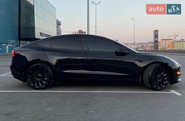 Седан Tesla Model 3 2023 в Киеве