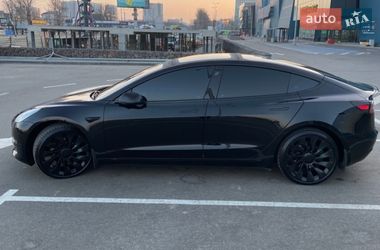 Седан Tesla Model 3 2023 в Киеве