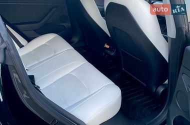 Седан Tesla Model 3 2023 в Киеве