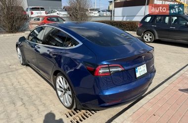Седан Tesla Model 3 2018 в Ирпене