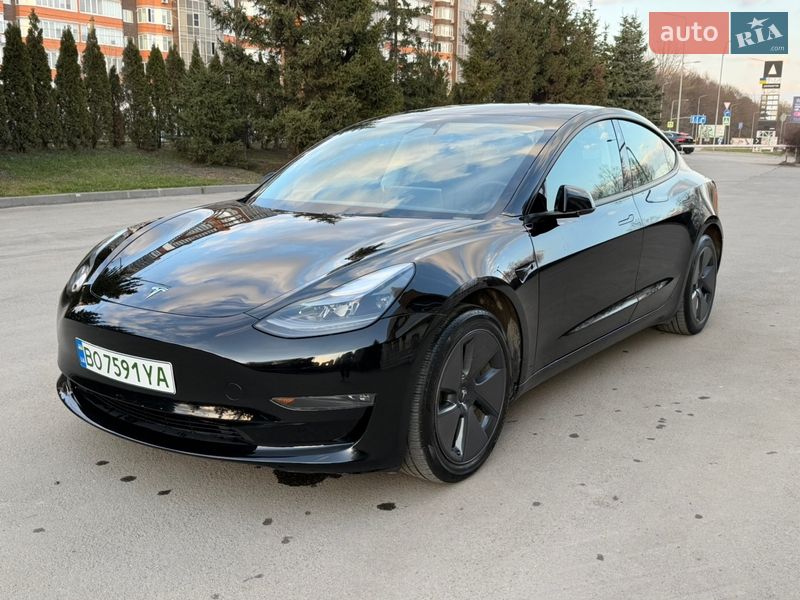 Tesla Model 3 2023