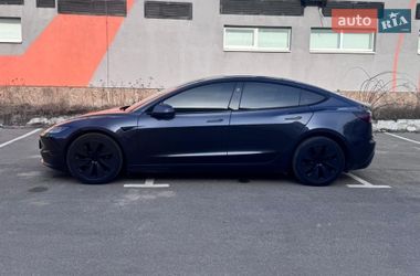 Седан Tesla Model 3 2024 в Кропивницком