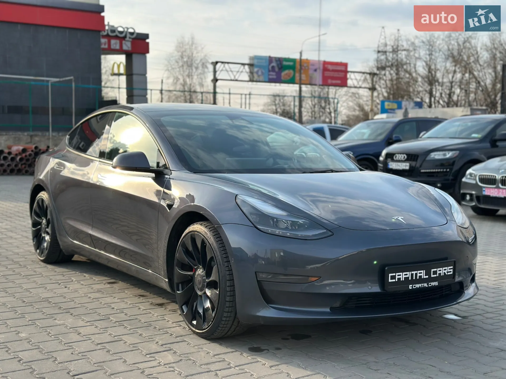 2022 Tesla Model 3 - фото 1