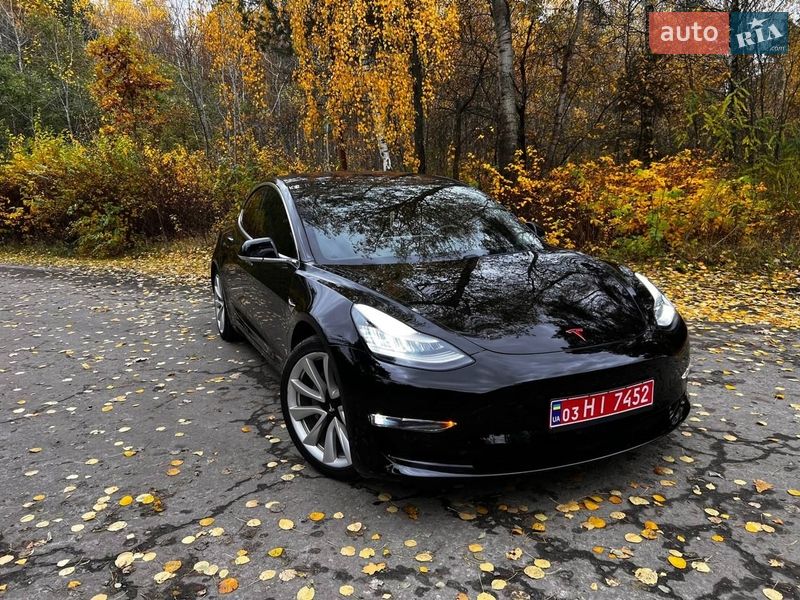Седан Tesla Model 3 2018 в Ковеле