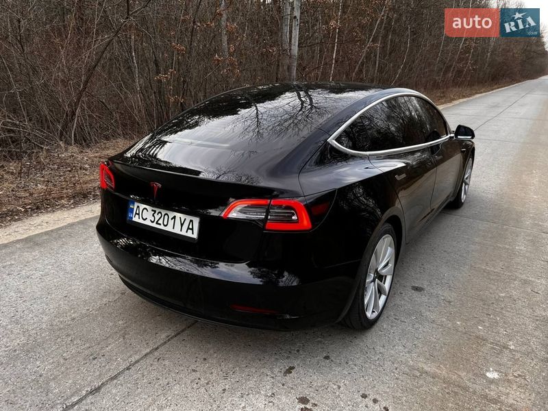 Седан Tesla Model 3 2018 в Ковеле