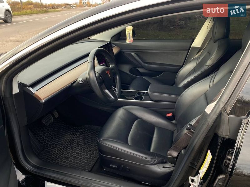 Седан Tesla Model 3 2018 в Ковеле