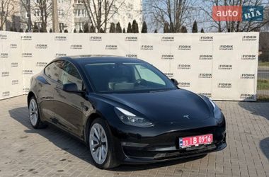Седан Tesla Model 3 2022 в Луцке