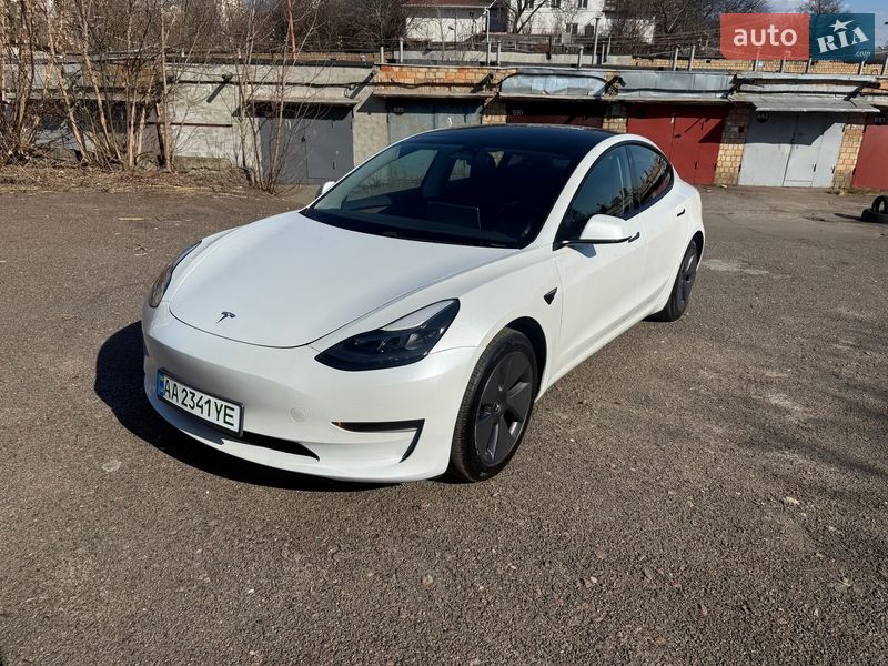 Седан Tesla Model 3 2023 в Киеве фото 5 Седан Tesla Model 3 2023 в Киеве