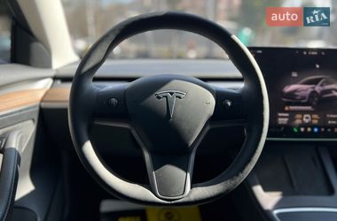 Седан Tesla Model 3 2022 в Львове