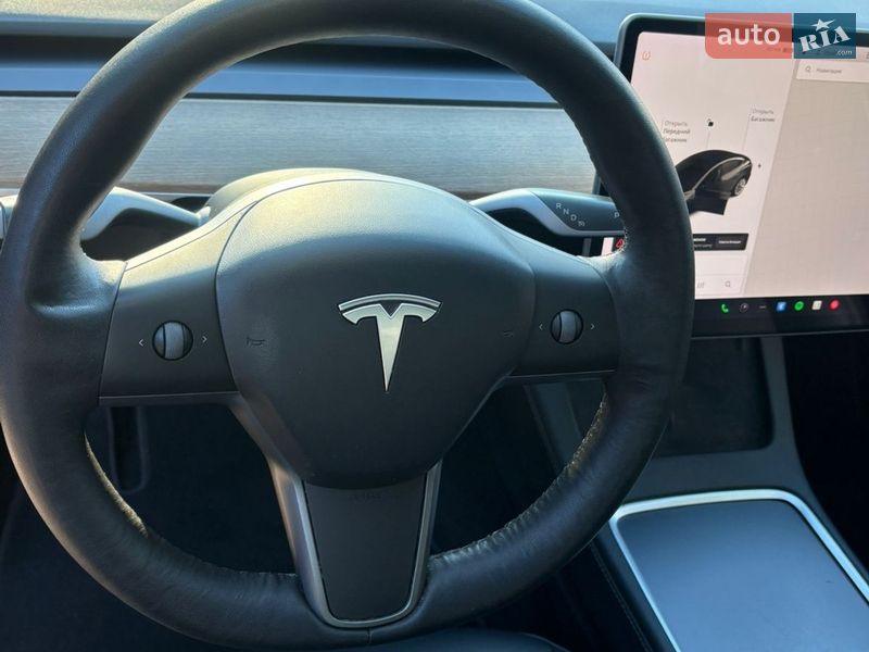 Седан Tesla Model 3 2021 в Ровно