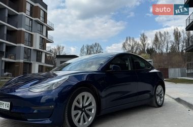 Седан Tesla Model 3 2021 в Тернополе