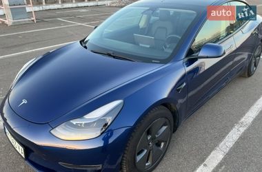 Седан Tesla Model 3 2020 в Киеве