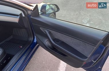 Седан Tesla Model 3 2020 в Киеве