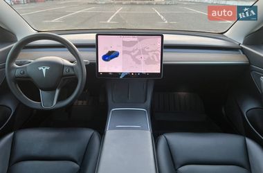 Седан Tesla Model 3 2020 в Киеве