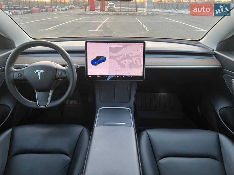 Седан Tesla Model 3 2020 в Киеве